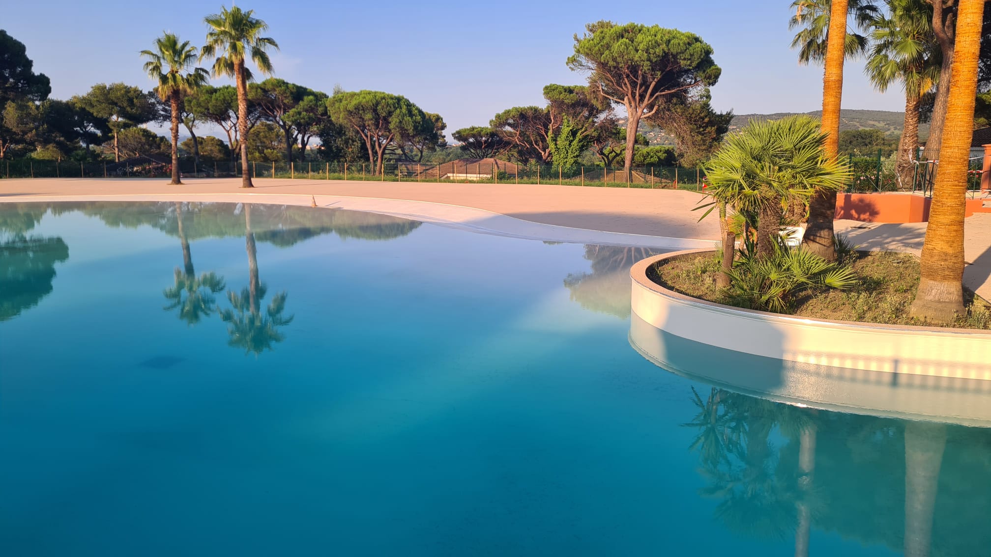 Pool Ansicht 2